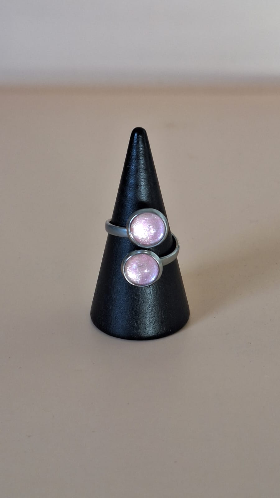 Ring mit 2 Cabochons hellrosa Ring mit 2 Cabochons hellrosa