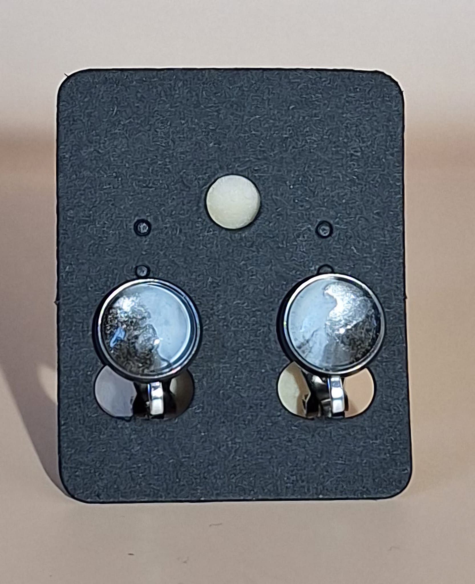 Ohrclip - 10 mm - 1 Ohrclip - 10 mm - perlmutt/weiß